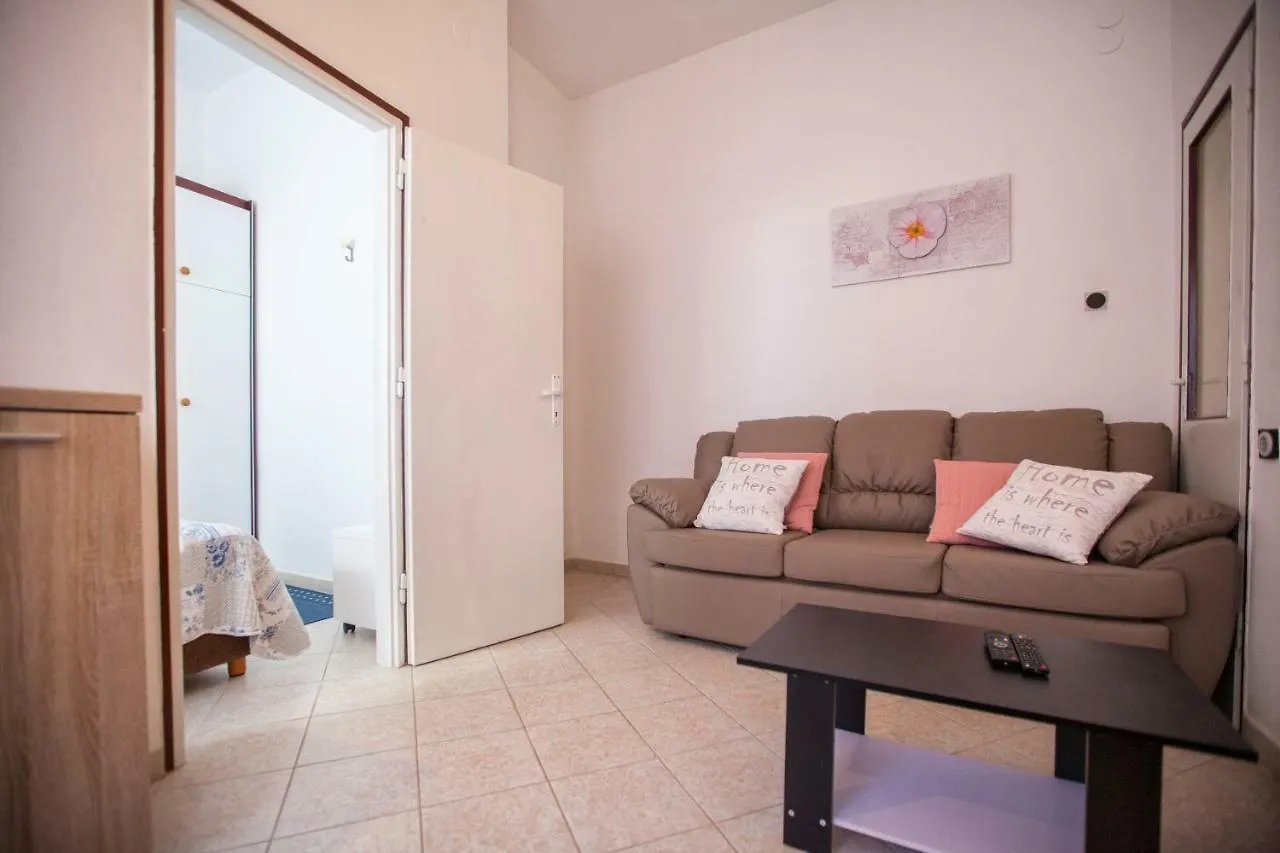 Apartment Rosy Pula